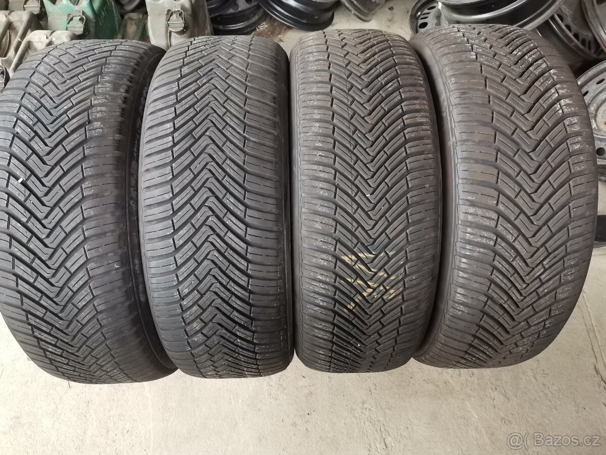 215/50/19 celorocni pneu MICHELIN 215/50 R19