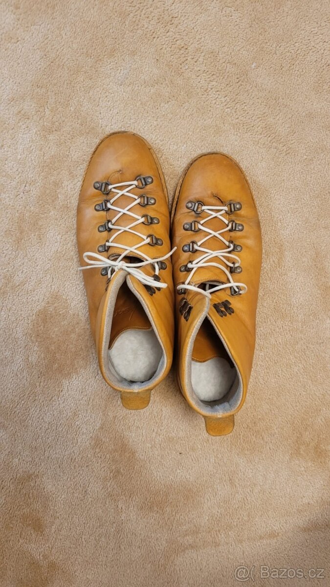 VASKY Highland Caramel (vel. 46)