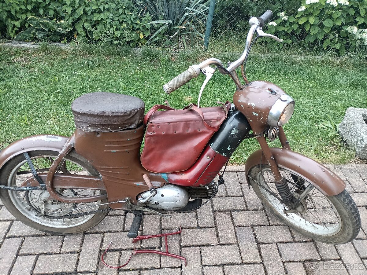 Jawa 550, 555 pionýr