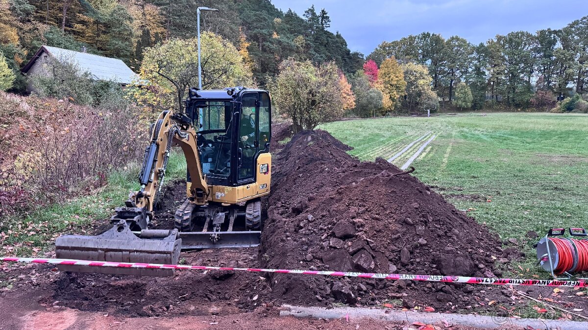 Zemina, hlína s dopravou zdarma na dorovnání pozemku