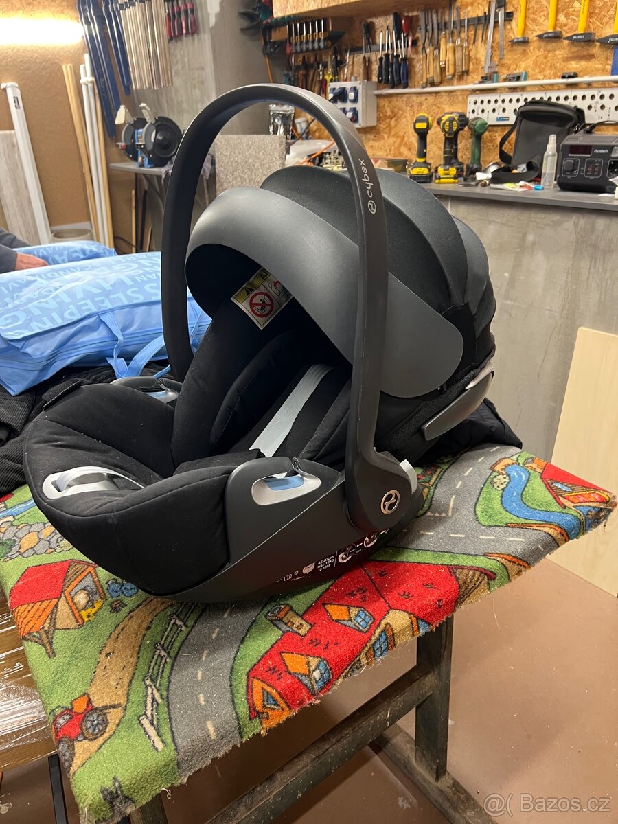 Autosedačka 0-12 měsíců