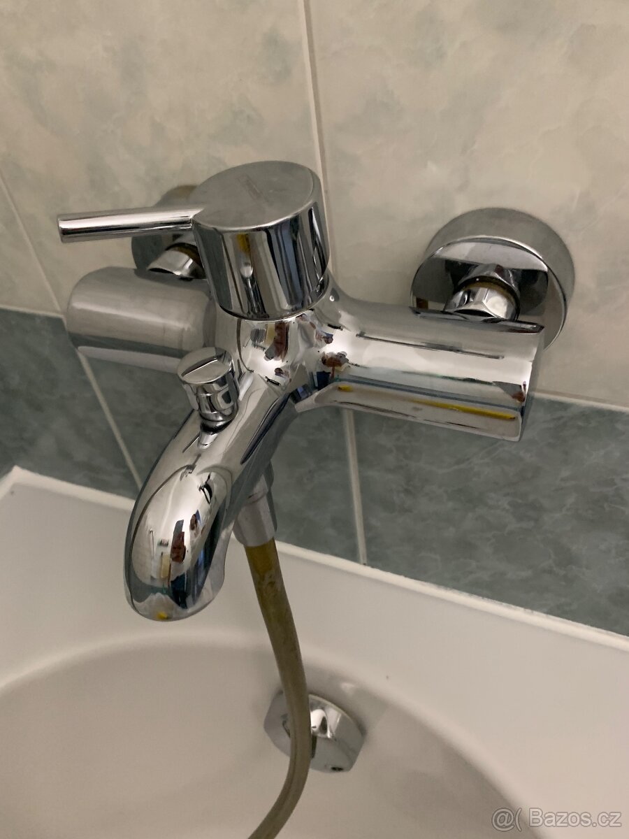 (2x baterie + 1x umyvadlo