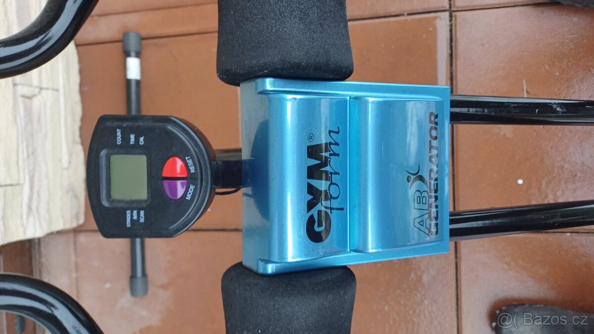 Prodám posilovací stroj