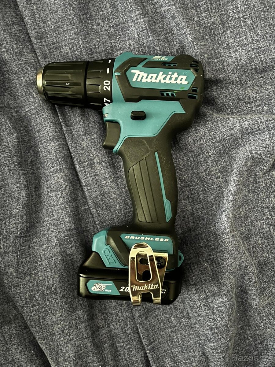 Makita DF332DSAE