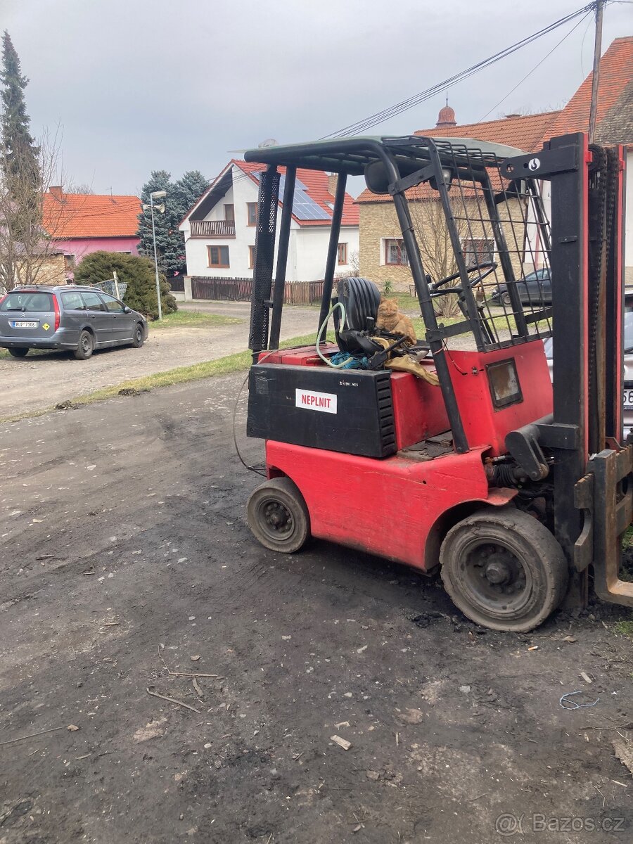 Výměna za V3S s rukou nebo Zetor Super 50.