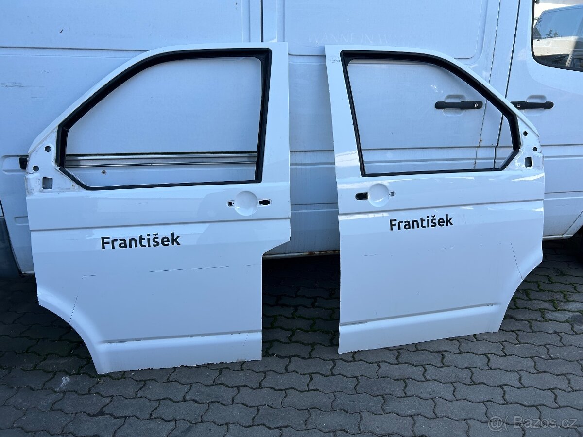Přední dveře VW TRANSPORTÉR T5.1
