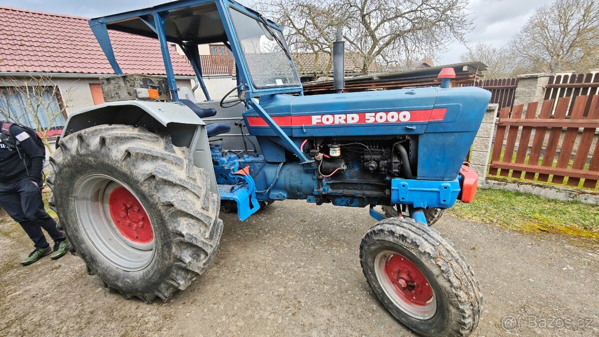 Traktor FORD 5000-8