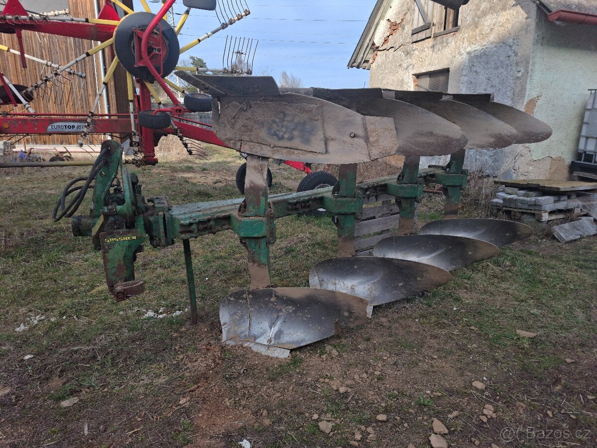 Pluh čtverák obracák Eberhardt