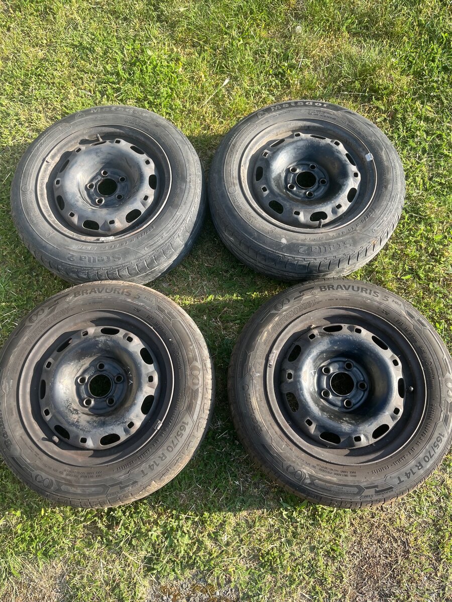 Sada letních pneumatik s disky 165/70/R14