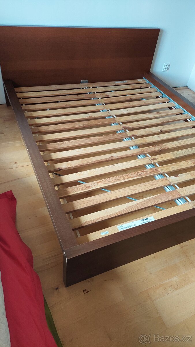 Postel ikea 160x200
