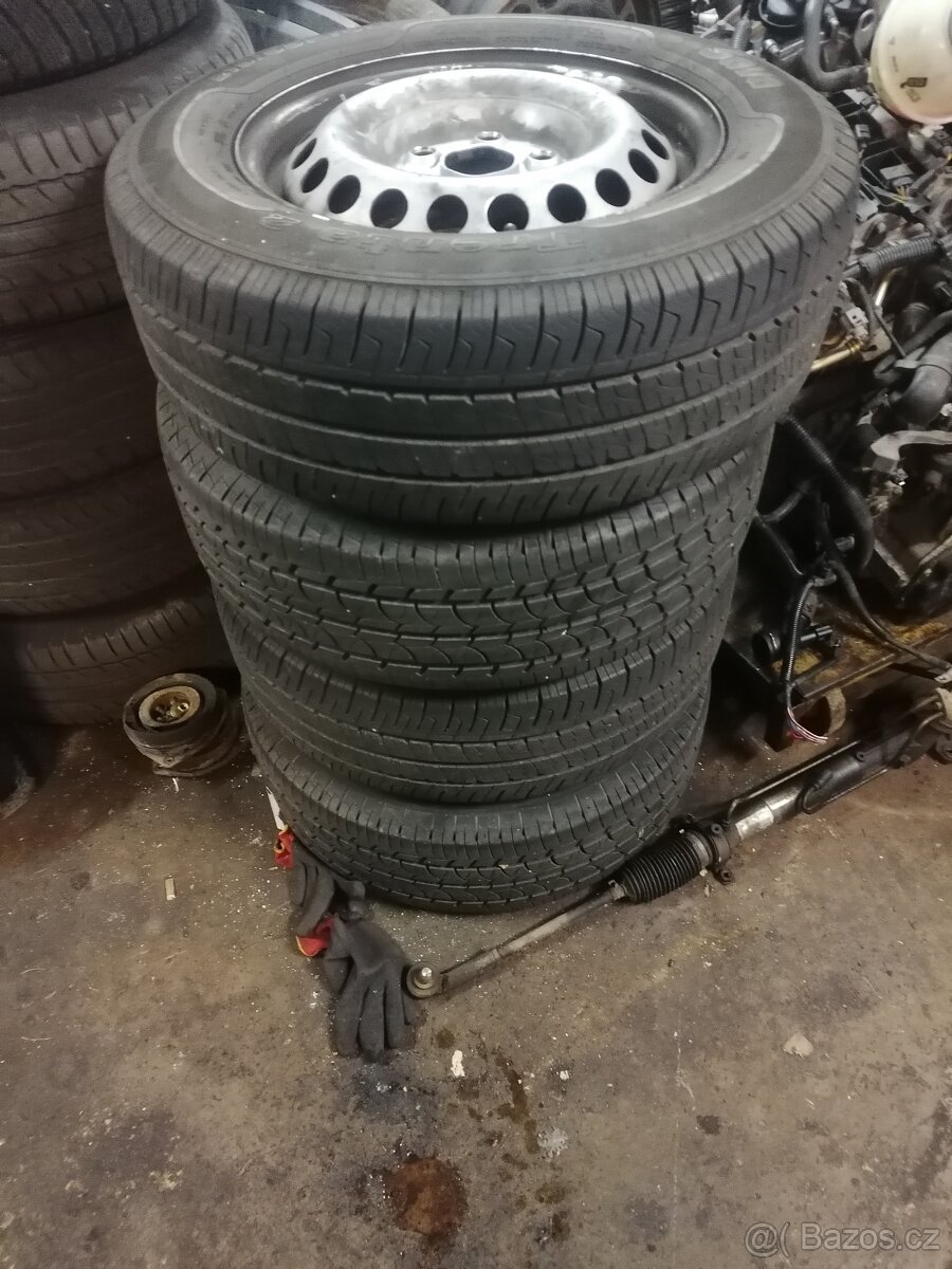 Prodám sadu na T5 6,5x16 5x120 ET51