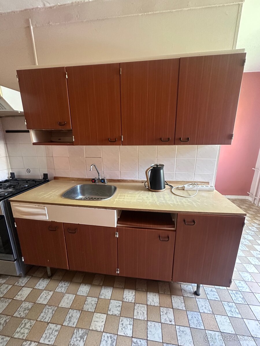 Kuchyňská linka zdarma za odvoz