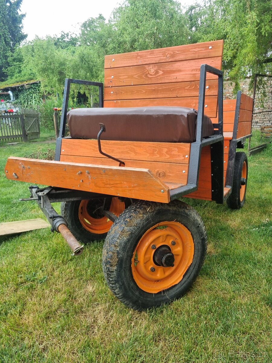 Vozík ( bryčka ) za kone