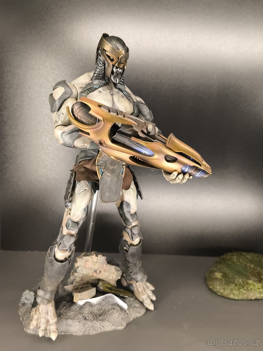 Hot toys