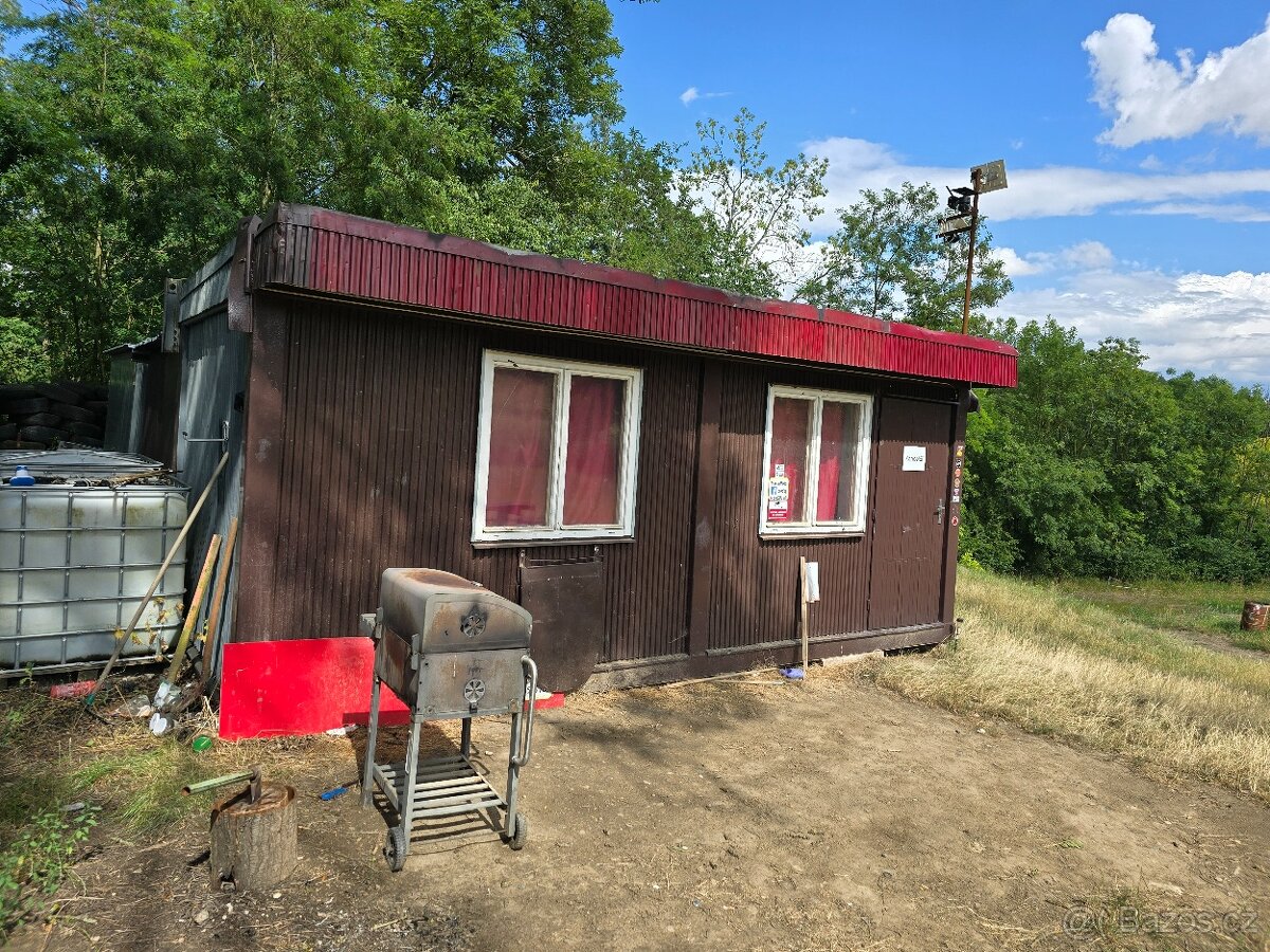 Stavební buňka 6x270, pěkná s kuchyňkou