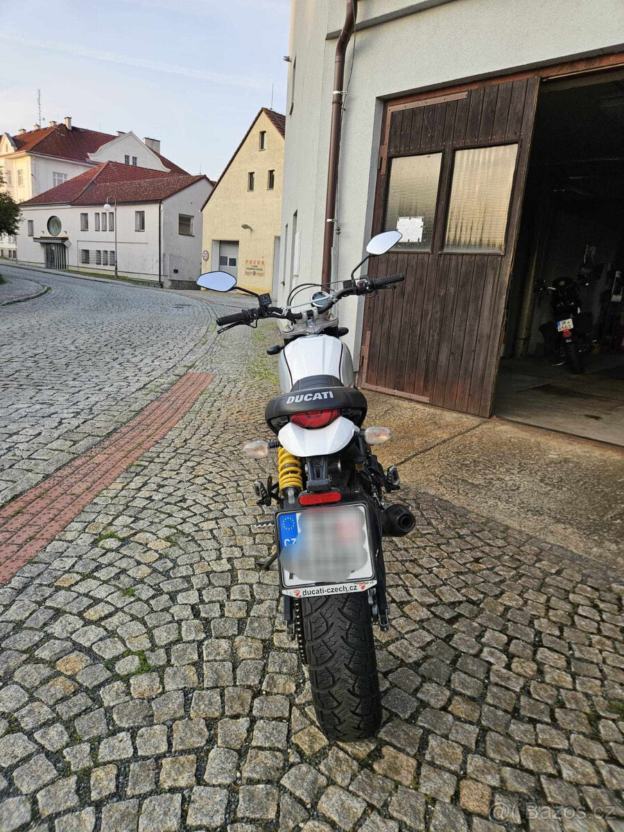 Ducati Scrambler Desert Sled