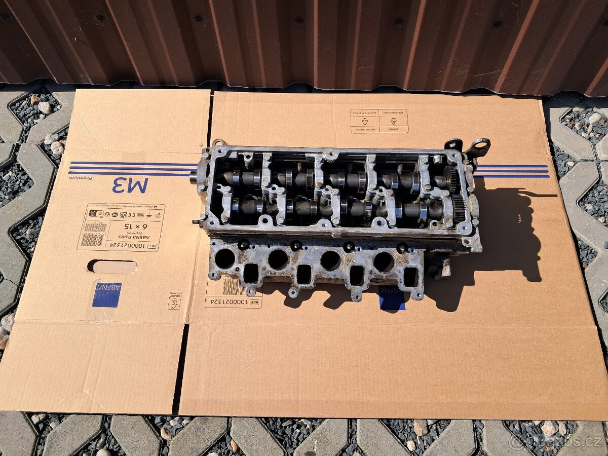 Hlava motoru 1,6 TDI 55kw a 77kw CAY CAYC