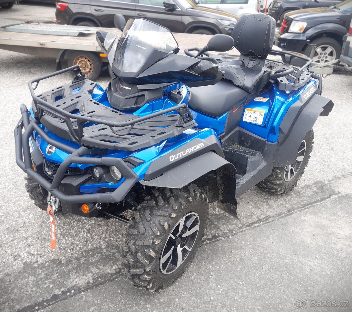 Can-Am Outlander MAX 1000R LTD + sněžné pásy Apache 360