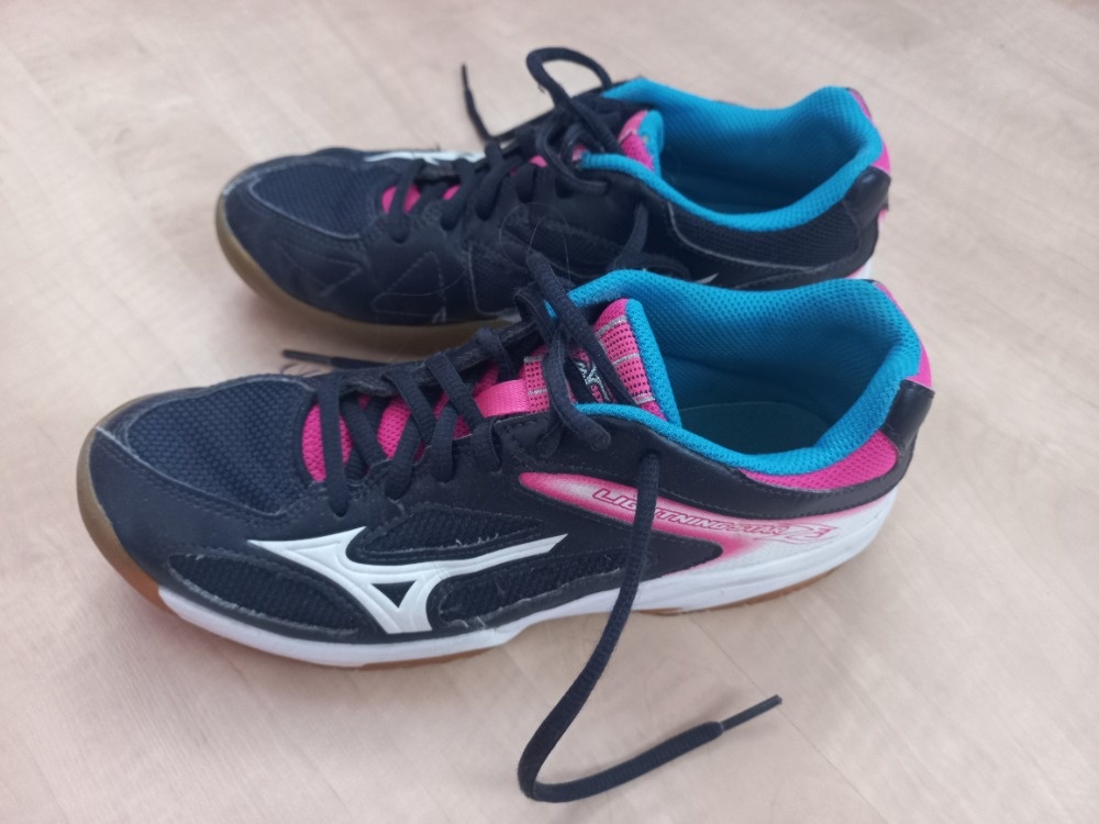 Sálové boty Mizuno vel. 36,5 - 36