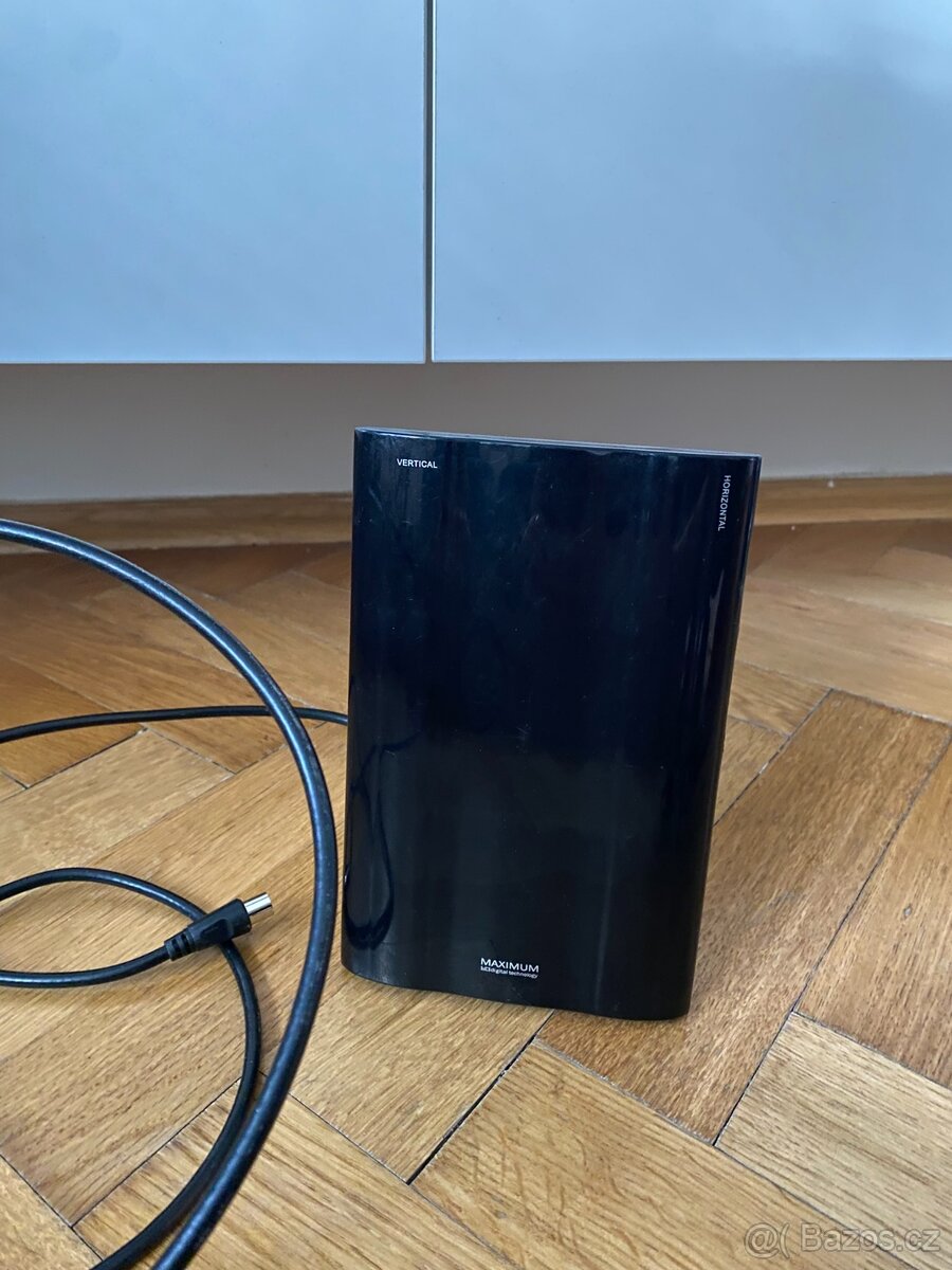 Anténa A/NEBO set-top box v dobrém stavu