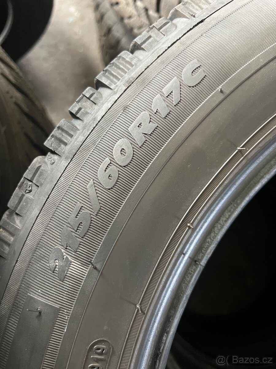 215/60R17C 109/107 T zimní MICHELIN