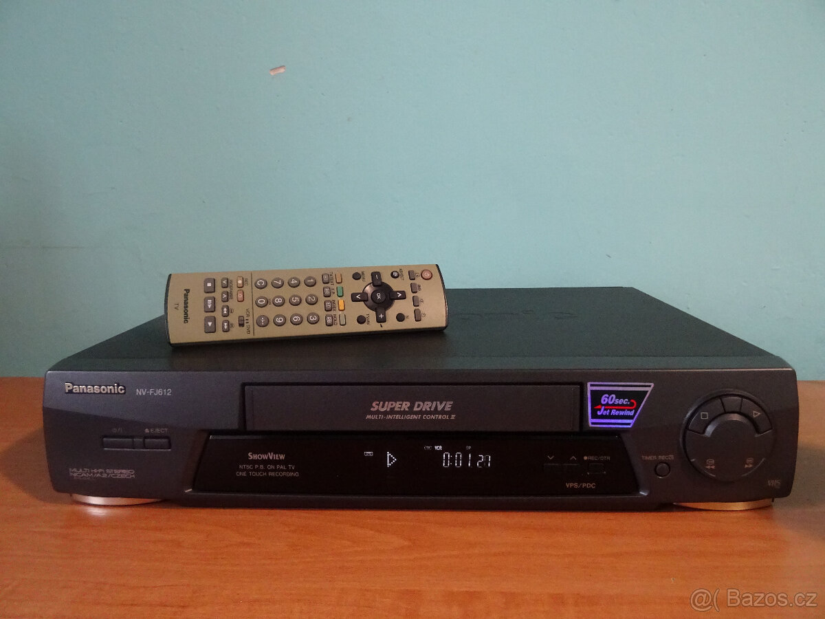 VHS videorekordér - Panasonic NV-FJ612 - HiFi Stereo