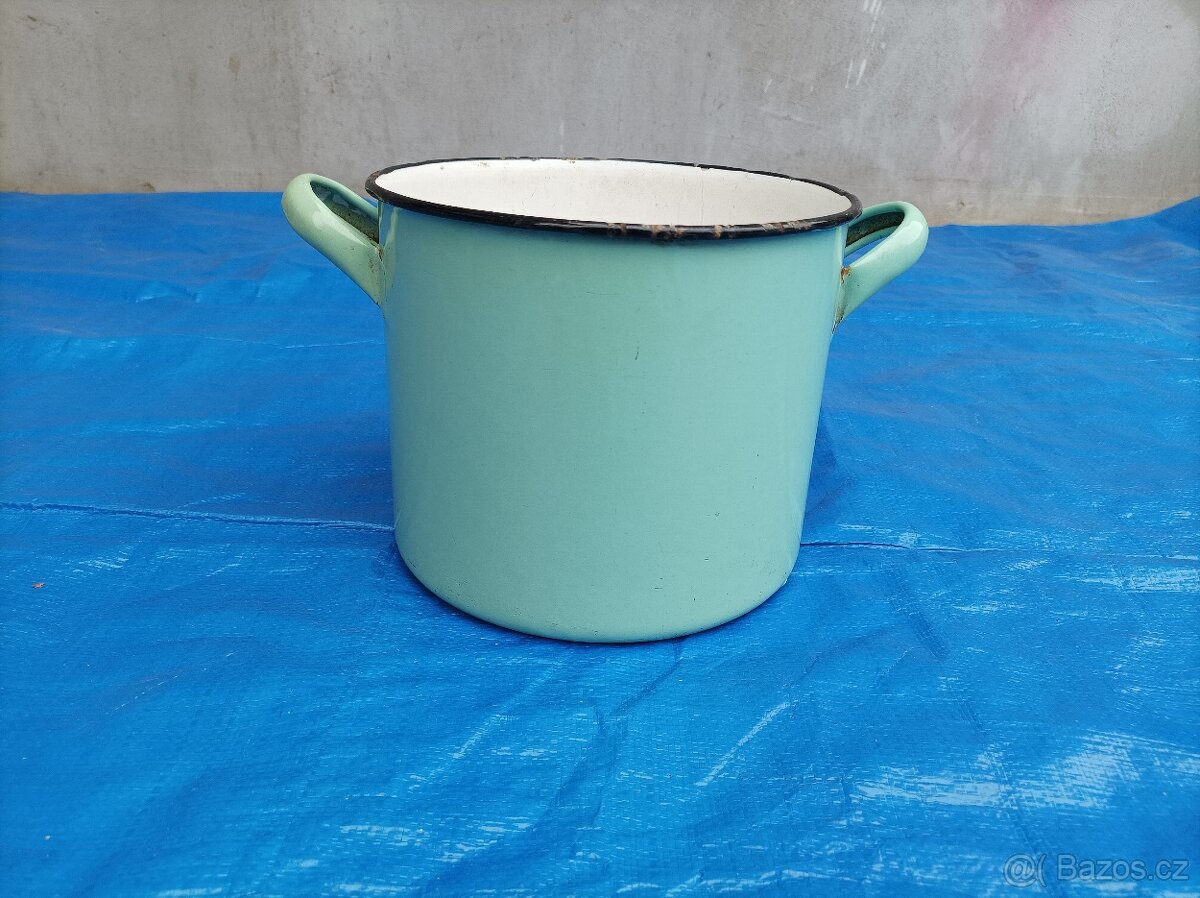 Smaltovaný zelený hrnec, průměr 20 cm