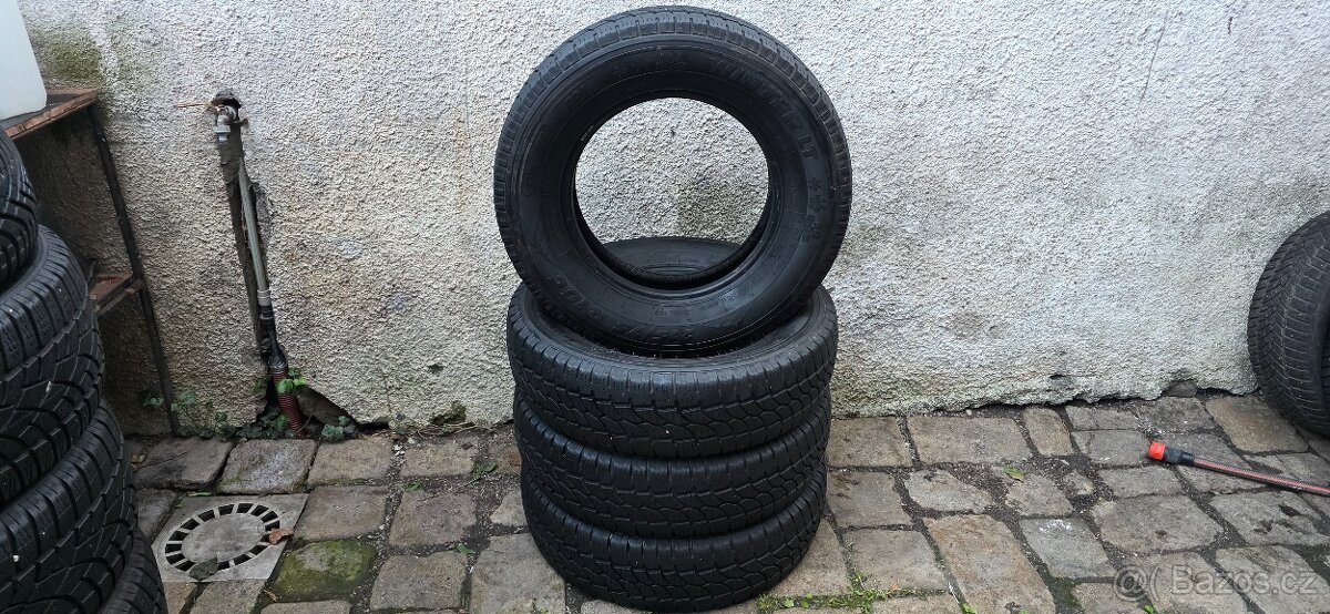 215/75/16C Orium - zimní - pošlu poštou 1113.