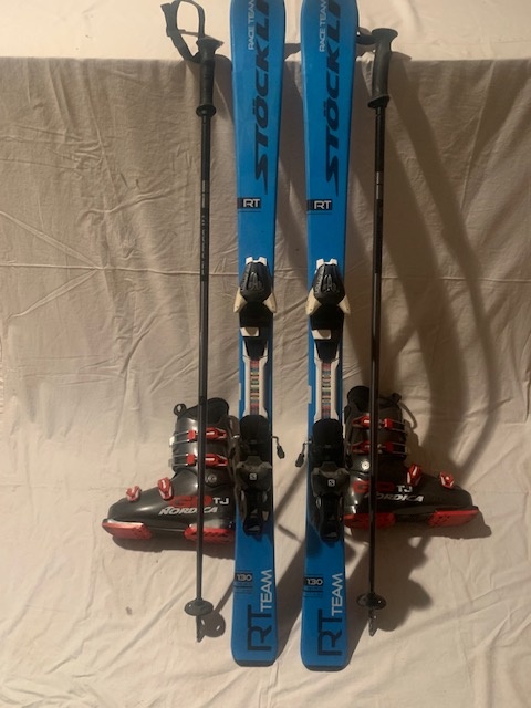 Dětské lyže 130cm a lyžáky