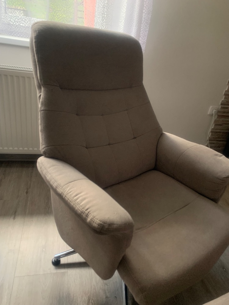 Otočné polohovací křesla