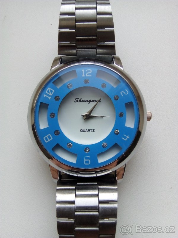 Krásné nové dámské hodinky