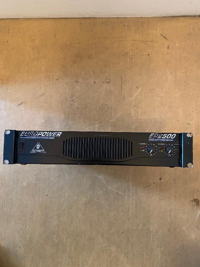 Behringer EP2500