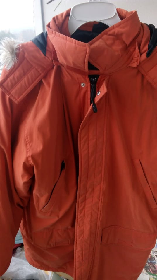 Zimní dámská bunda, svetr XXL