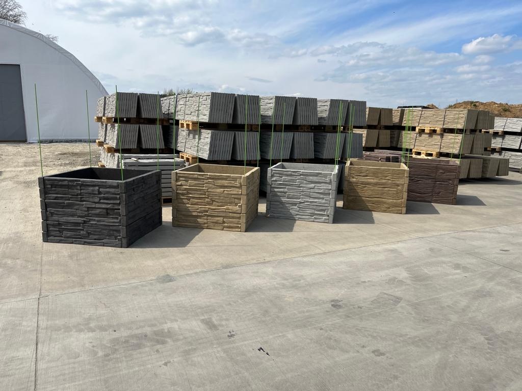 Betonový vyvýšený záhon