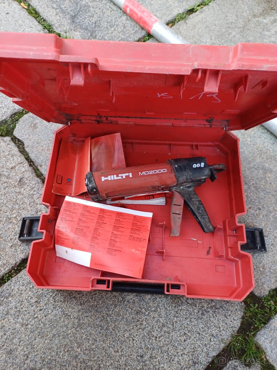 Pistole na vytlačování chemických kotev Hilti MD2000