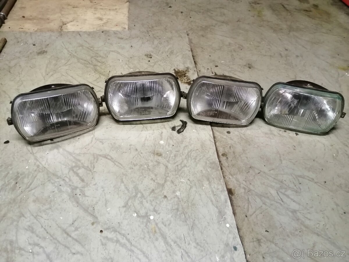 Světlomet škoda 105