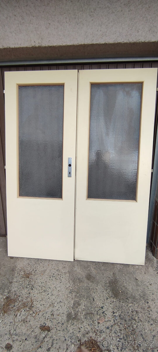dveře 70 dvoukřídlé