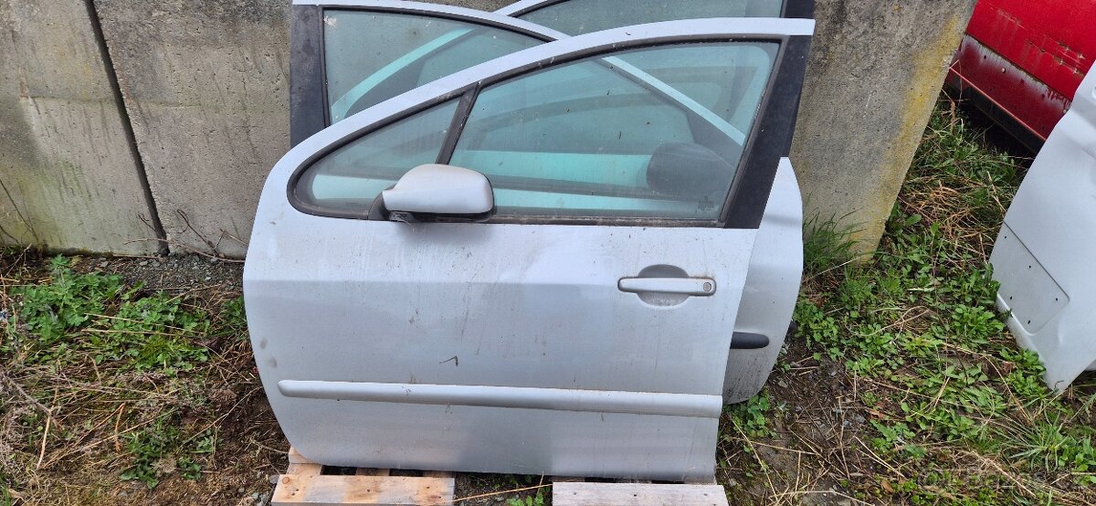 Dveře LP Peugeot 307, 5-ti dvéřový model nebo kombi