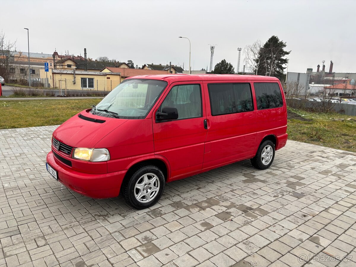 Volkswagen Multivan T4 2.5 TDI