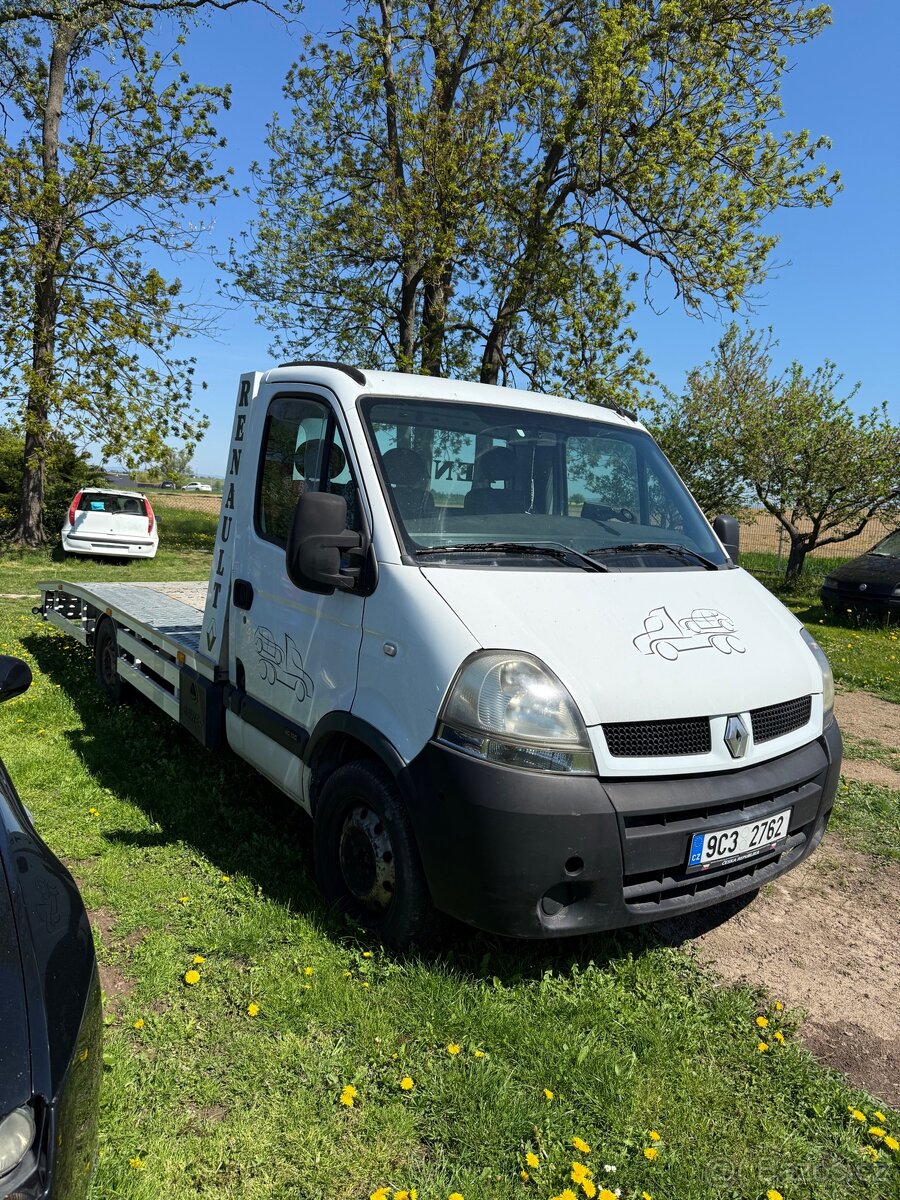 Odtahovka Renault Master