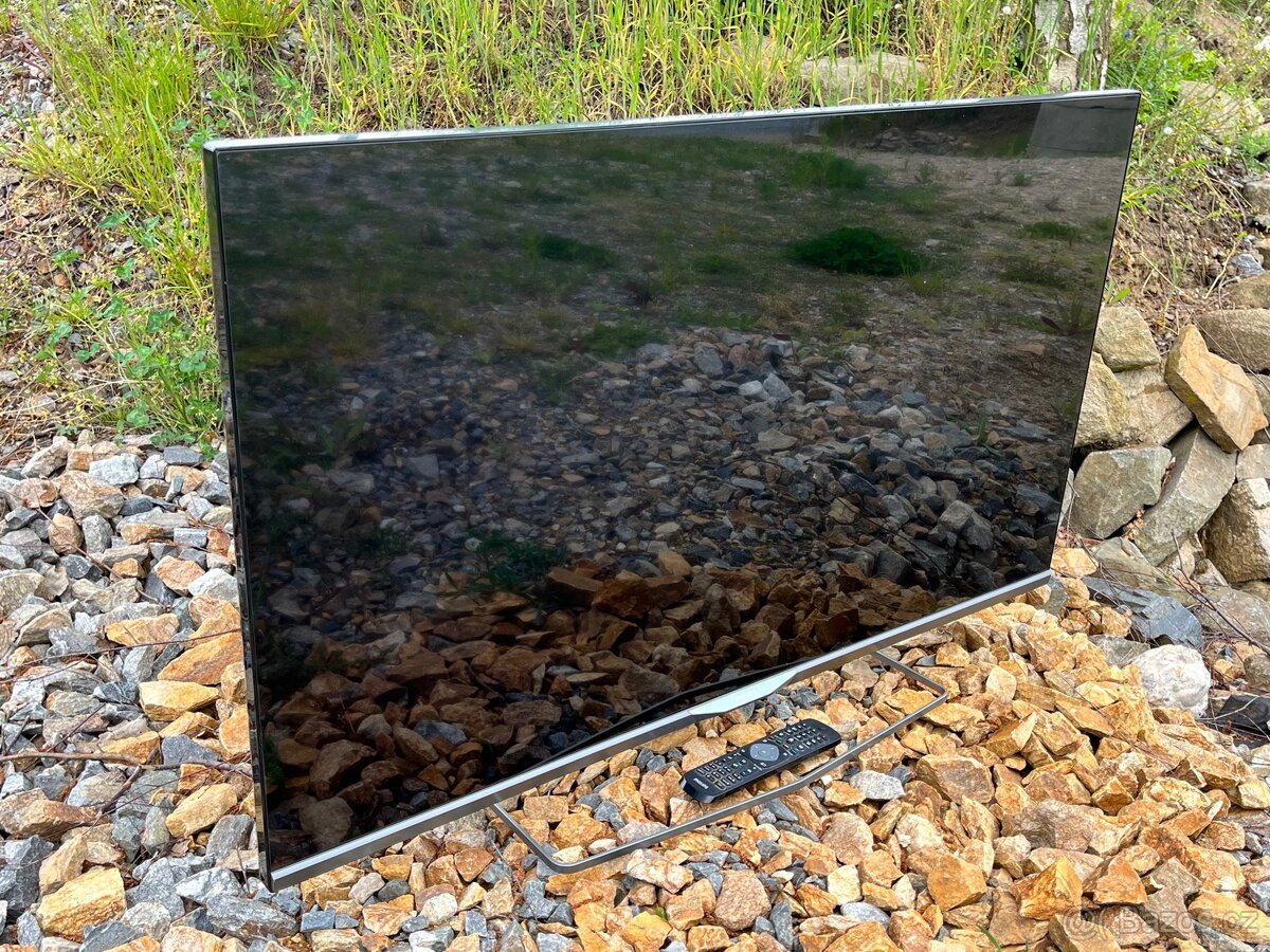 LCD TV Philips 47" 120 cm