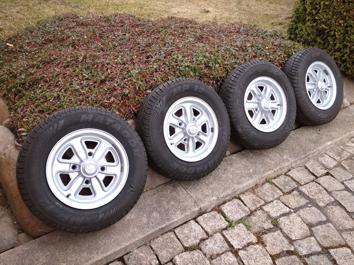 Alu kola r13 Škoda originál kopretiny (otvíráky)