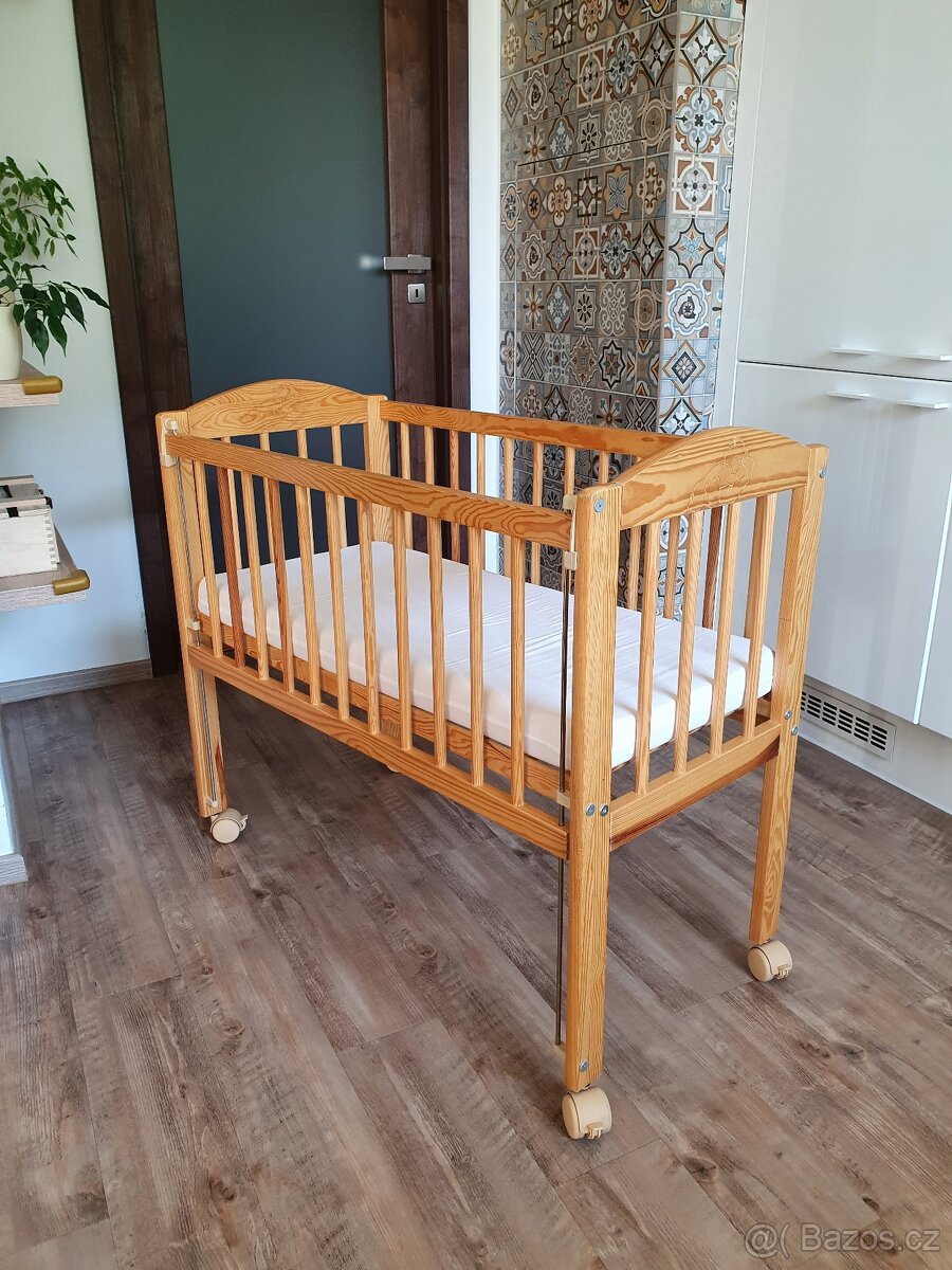 Dětská postýlka