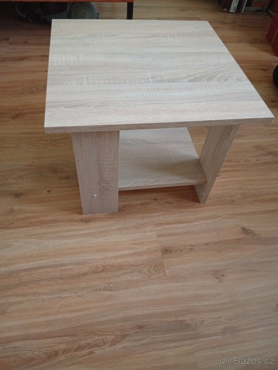 Konferenční stolek 56x56x44