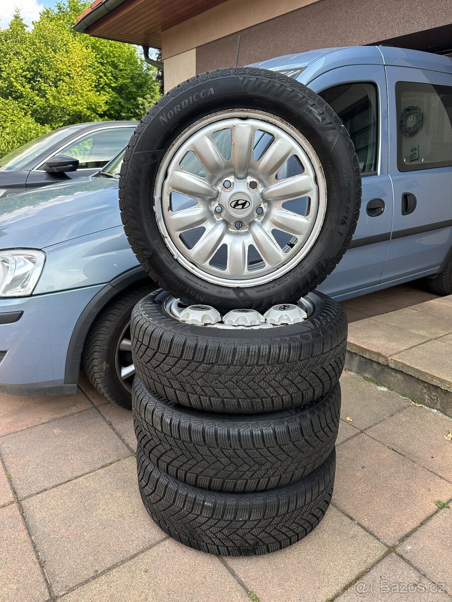 Zimní sada Hyundai i30 8mm 5x114,3 205/55/16