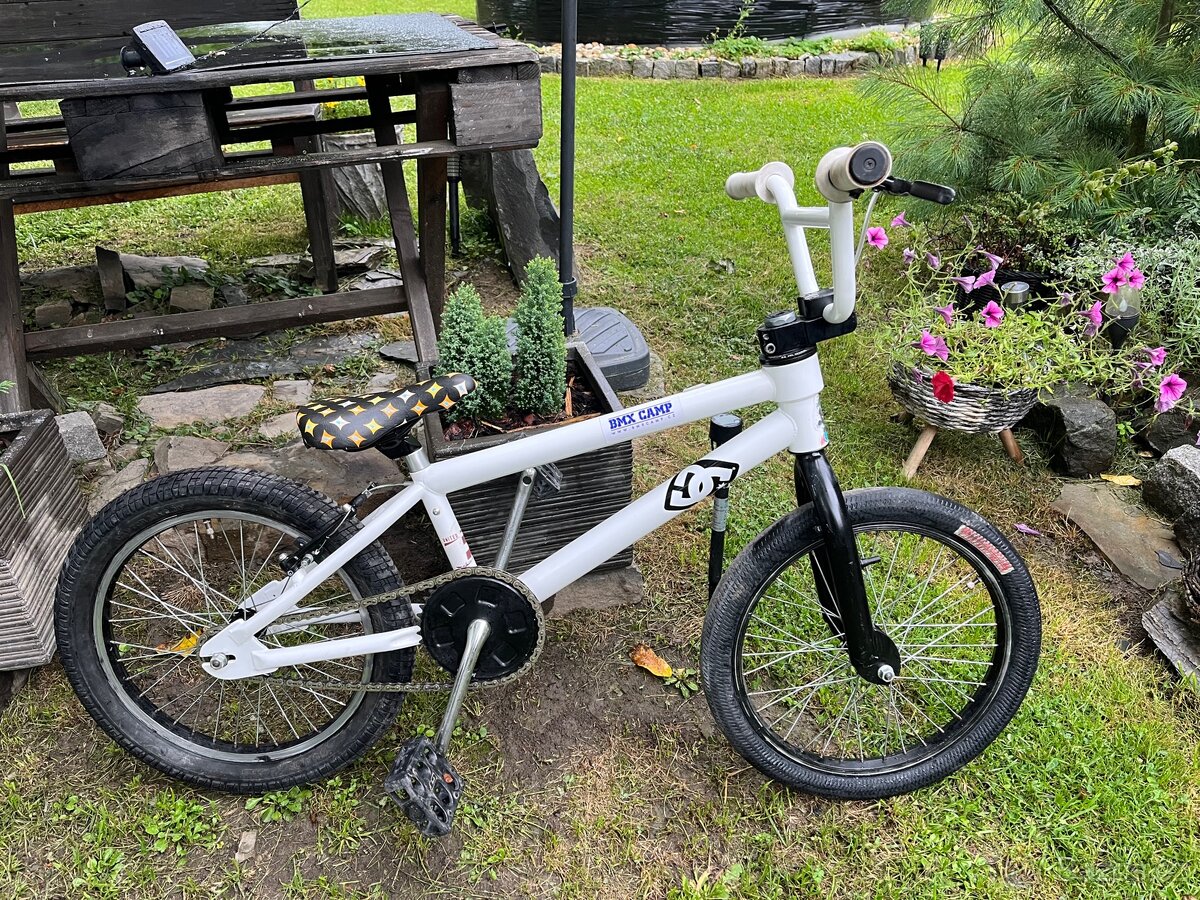 BMX kolo Mongoose 18"