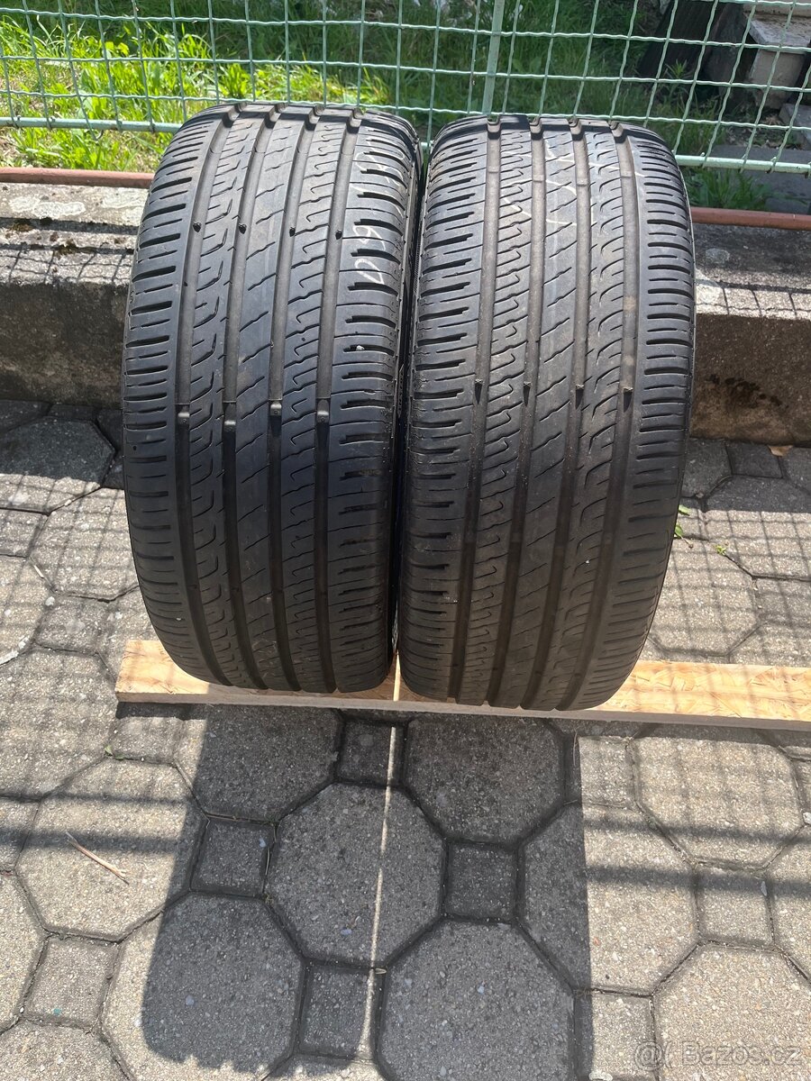 2 letní pneu Barum 226/45 R17