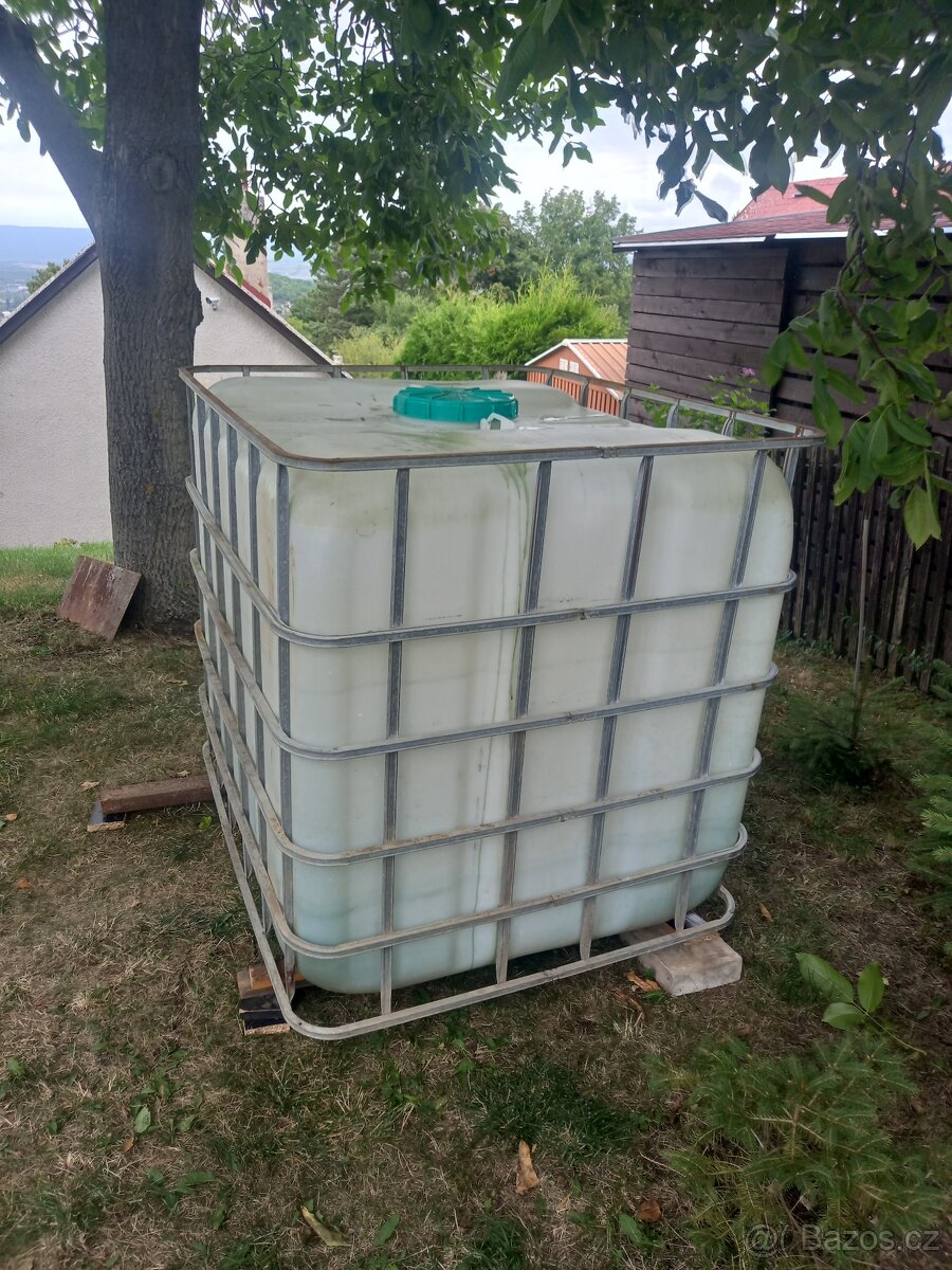 NADOBA IBC 1000 L,BEZ PALETY
