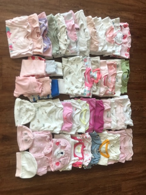 Prodám sadu oblečení 49 ks pro holčičku, velikost 50-56