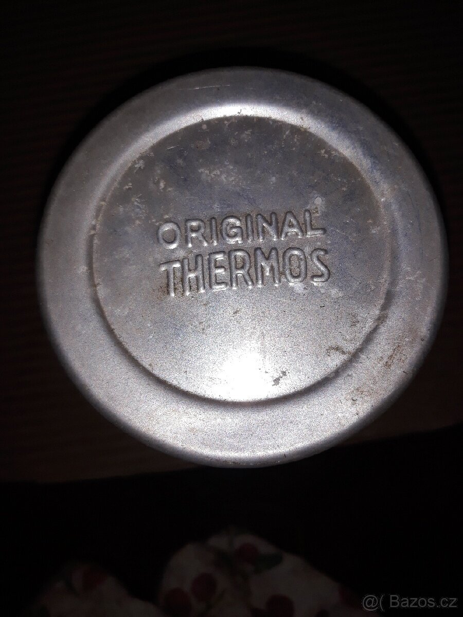 Retro termoska se skládací kalíšek